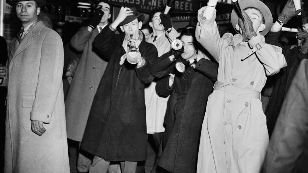 History of the Times Square New Year’s Eve ball drop : NPR